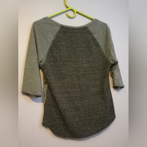 Hurley Graphic Quarter Sleeve - Picture 3 of 3